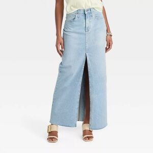 Universal Threads Denim Maxi skirt